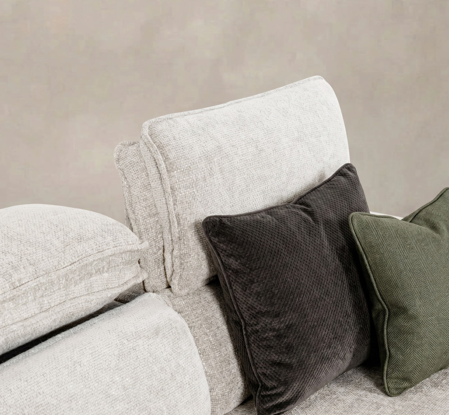 Avenue cushion detail