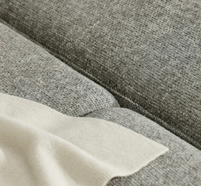 Amiable cushion detail
