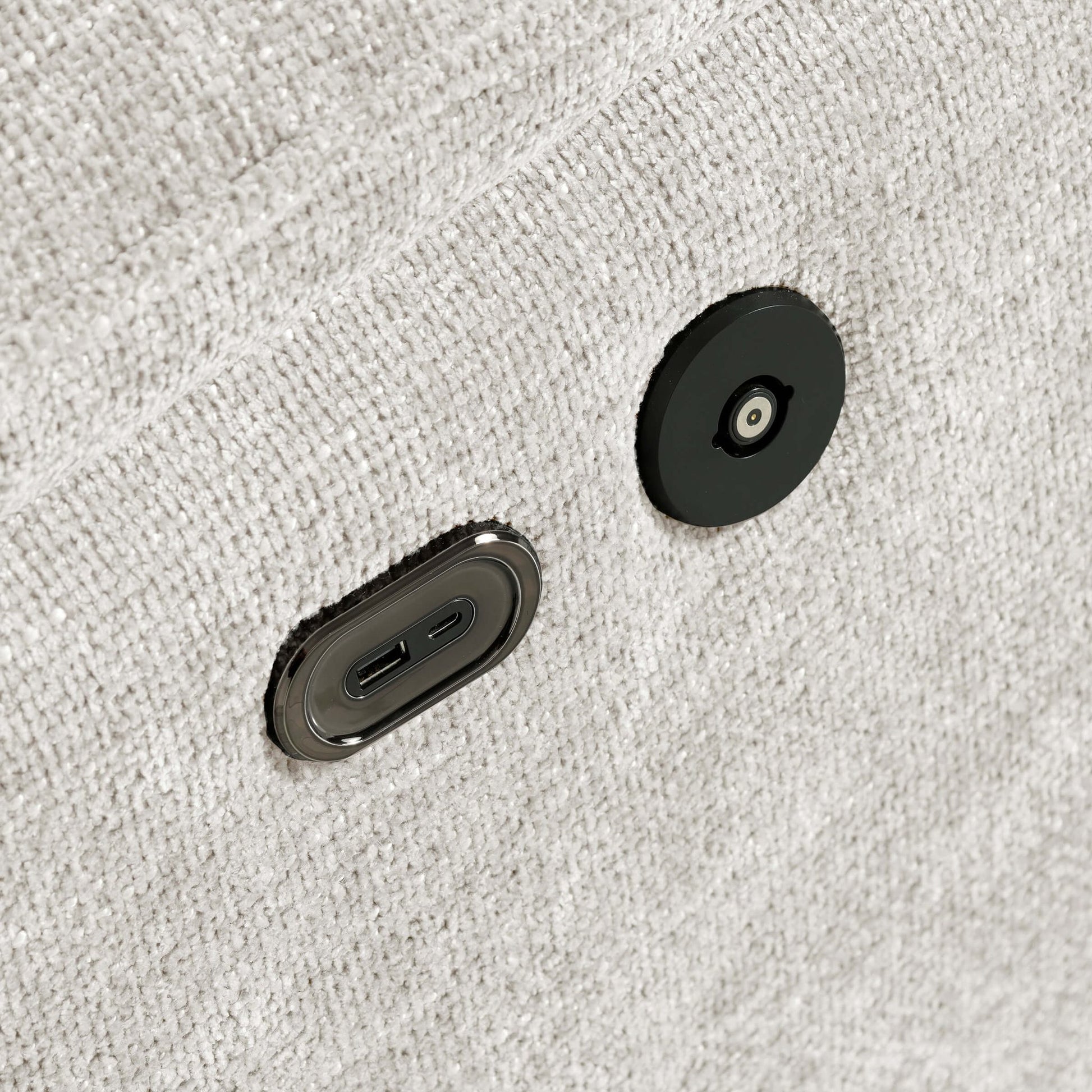 Aria USB charger port