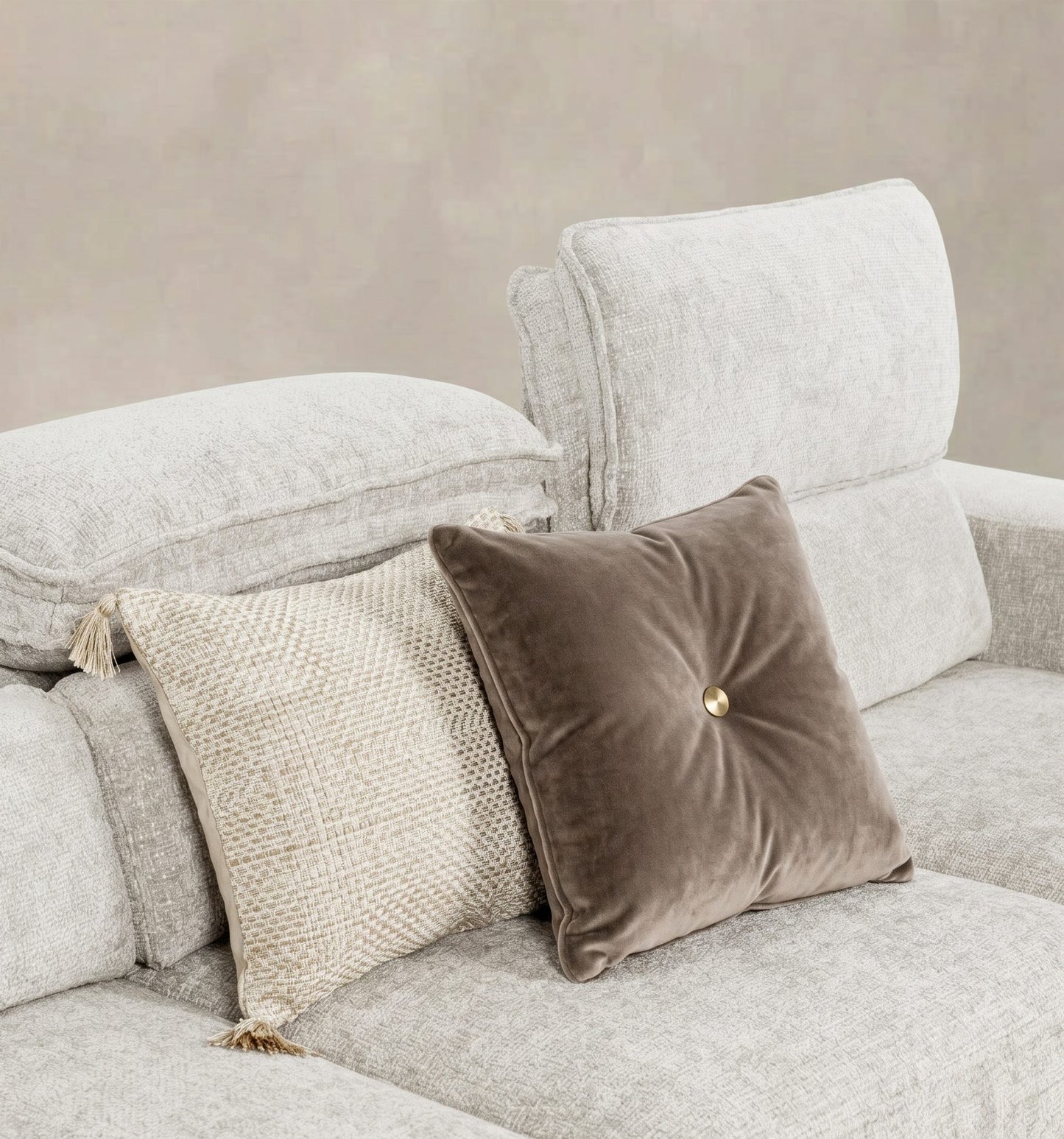 Bellina cushion detail