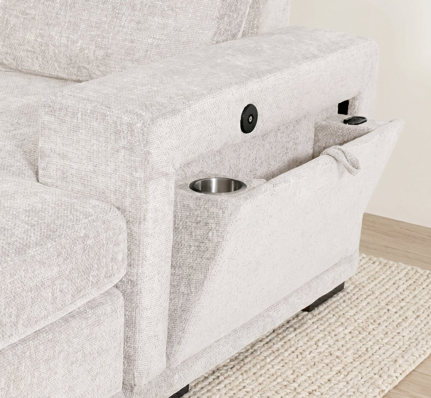 Cuddle armrest detail