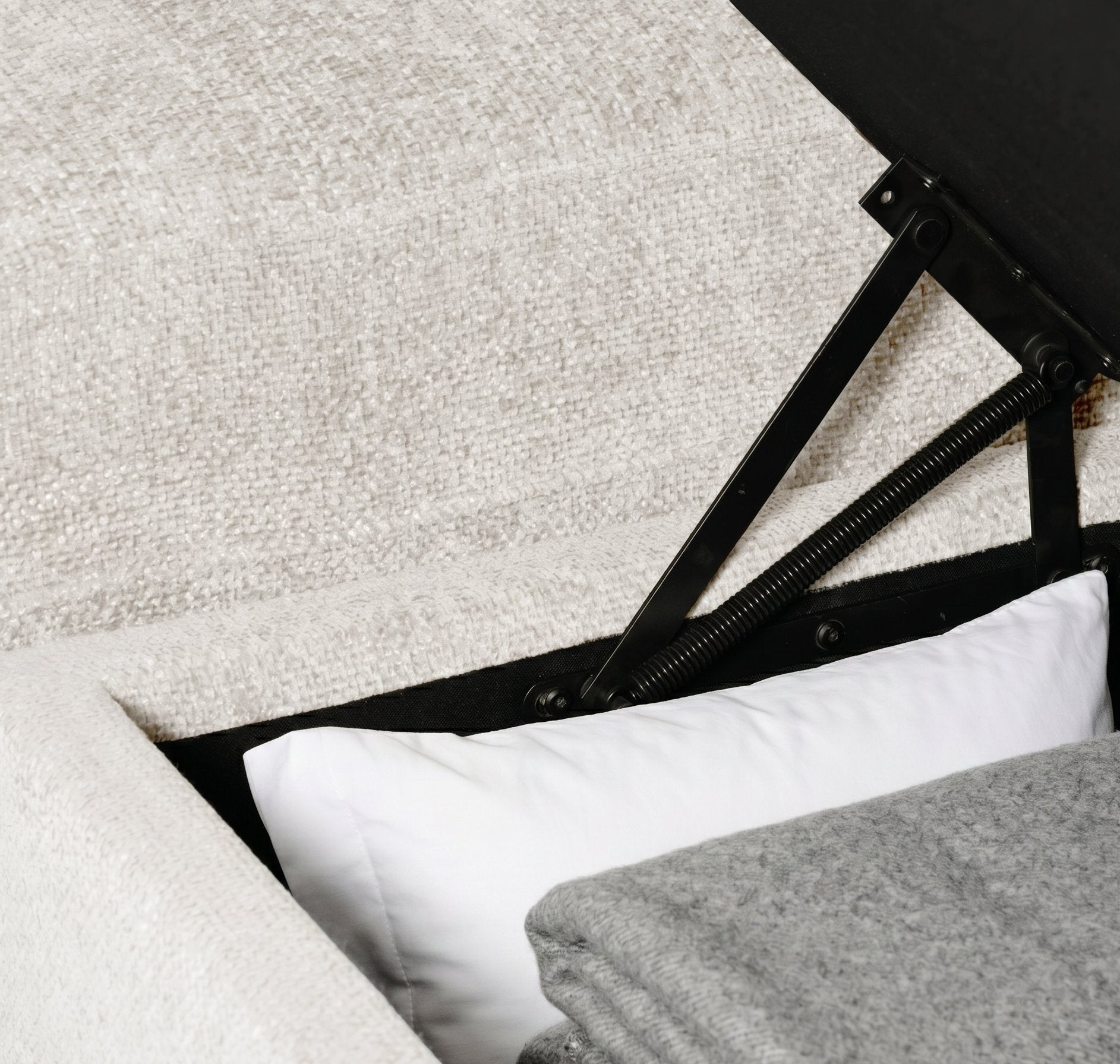 Nest storage detail